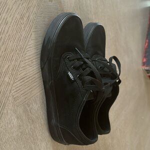 Vans black low top
